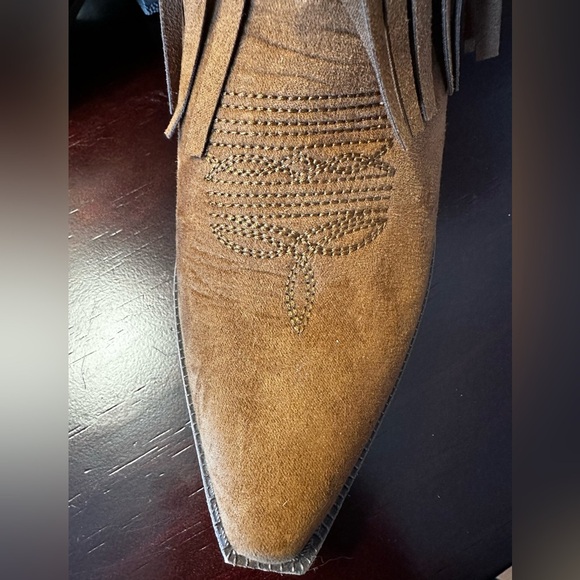 Dingo Lad SZ 6.5 Rust Fringe with Star Medal Boot. NWT - Picture 7 of 9